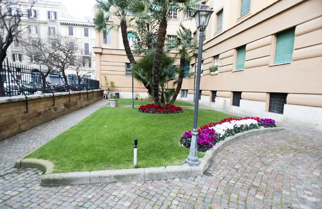Costantino Secondo Guest House-1